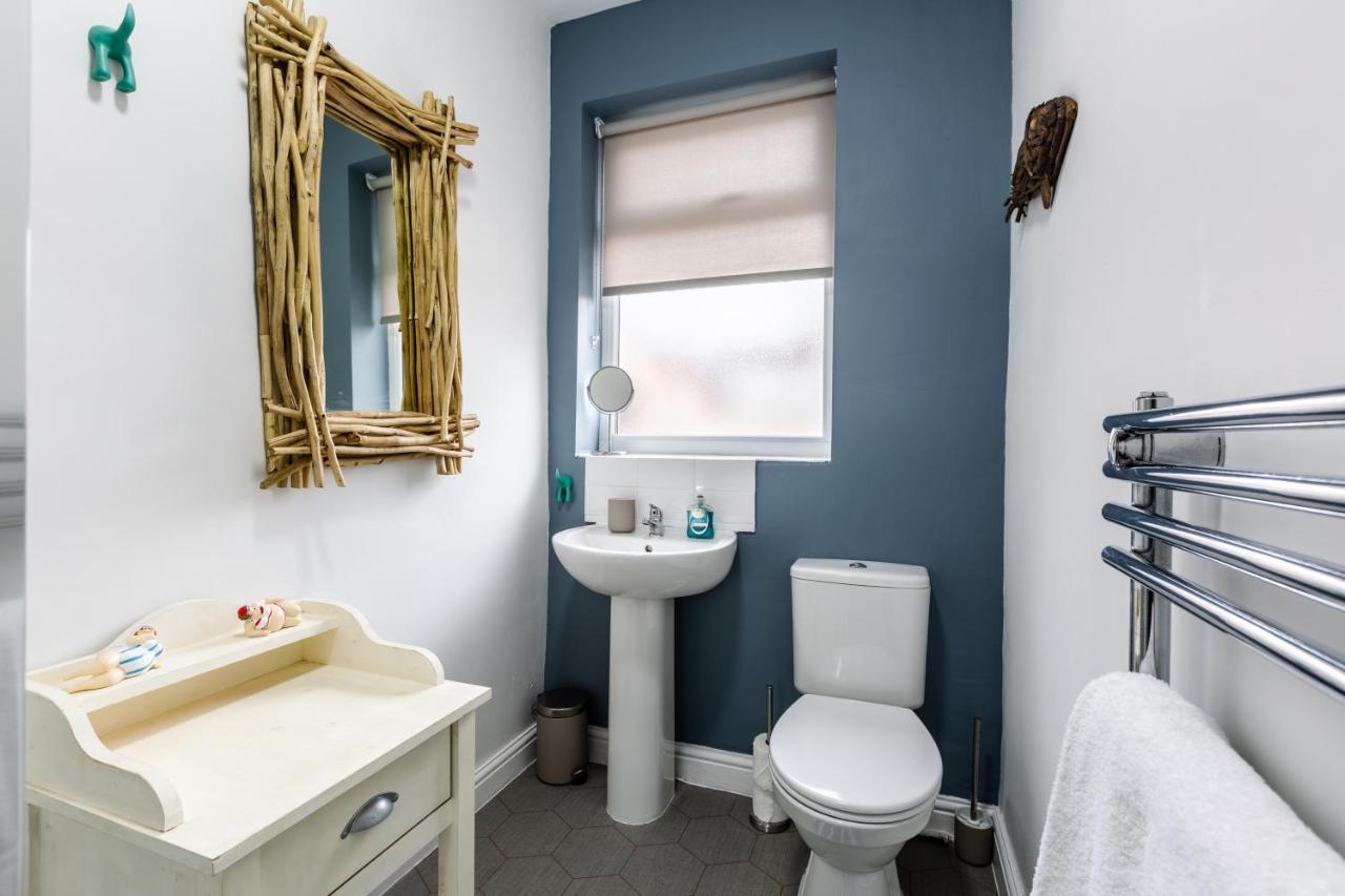 Hillside House - 2 Bedrooms Parking Wi-Fi Hospital Blackpool Dış mekan fotoğraf