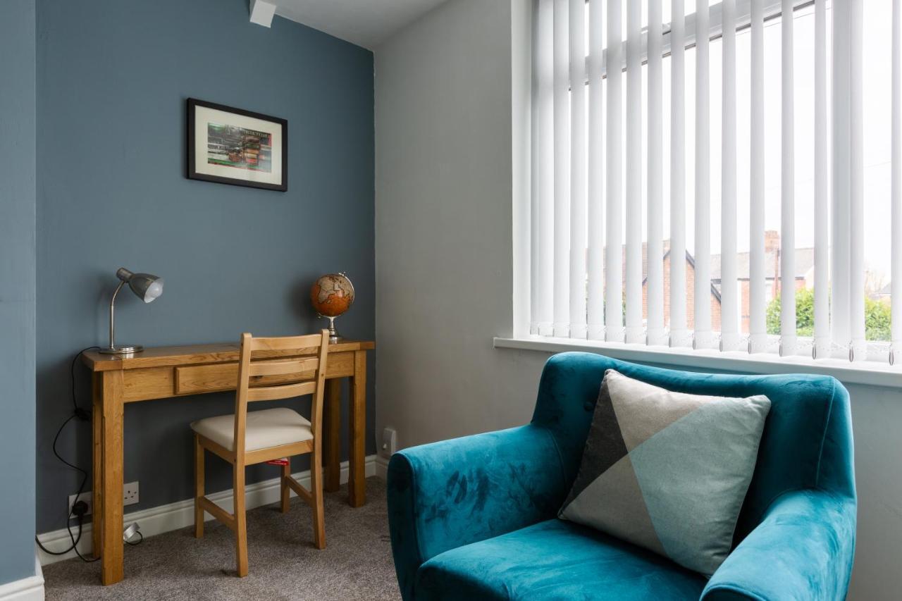 Hillside House - 2 Bedrooms Parking Wi-Fi Hospital Blackpool Dış mekan fotoğraf
